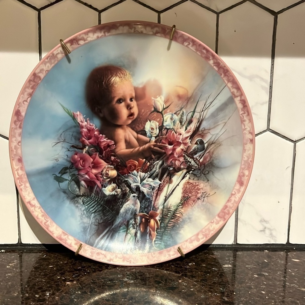 “Timeless Treasure” Collectible Plate By Lee Bogle 3rd issue in Heaven sent